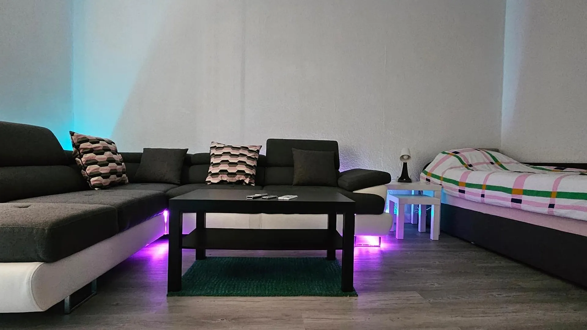 Habitación en casa particular Zimmer In Bilk-Zentrum Duesseldorf